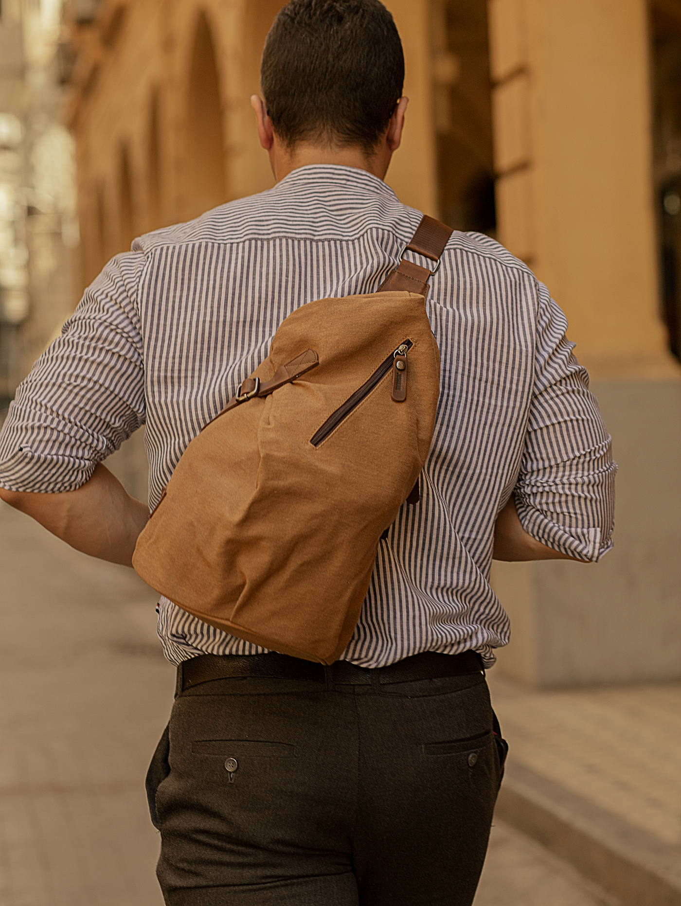 Crossbody bag ” Sling bag ” – Tan