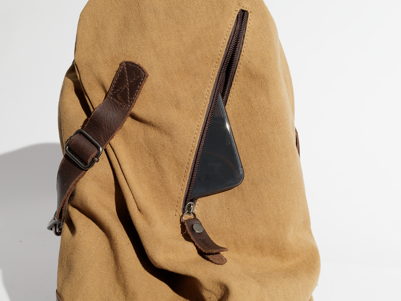 Crossbody bag ” Sling bag ” – Tan