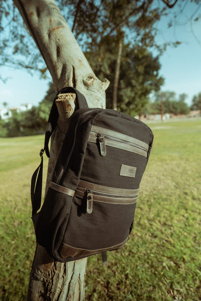 Randel waxed canvas backpack – Black